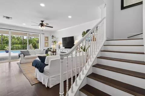 Entry Way - 350 Caravelle Dr, Jupiter, FL 33458 photo 6 of 12