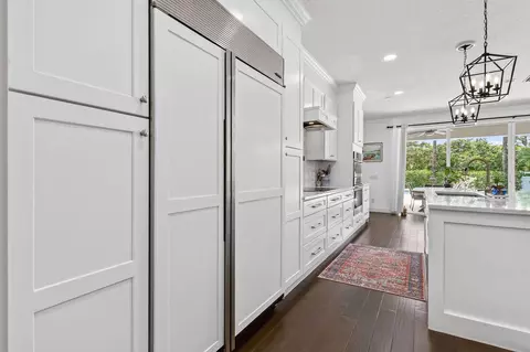 Kitchen - 350 Caravelle Dr, Jupiter, FL 33458 photo 3 of 8