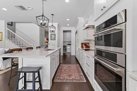 Kitchen - 350 Caravelle Dr, Jupiter, FL 33458 photo 7 of 8