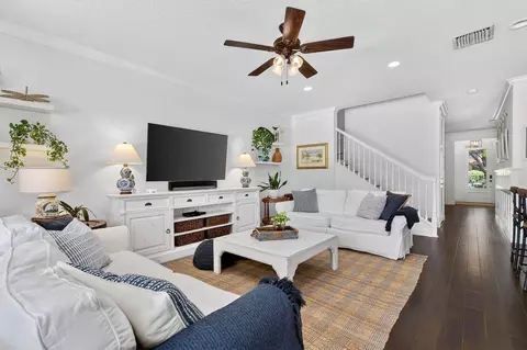 Living - 350 Caravelle Dr, Jupiter, FL 33458 photo 4 of 5