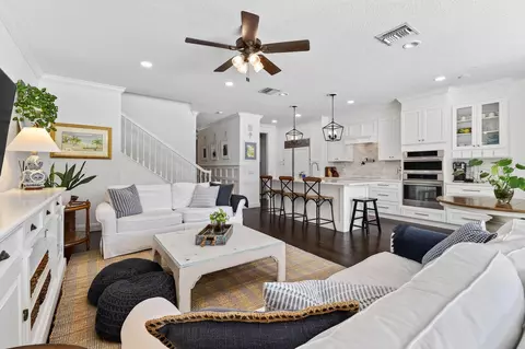 Living - 350 Caravelle Dr, Jupiter, FL 33458 photo 5 of 5