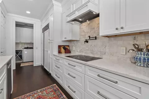 Kitchen - 350 Caravelle Dr, Jupiter, FL 33458 photo 5 of 8