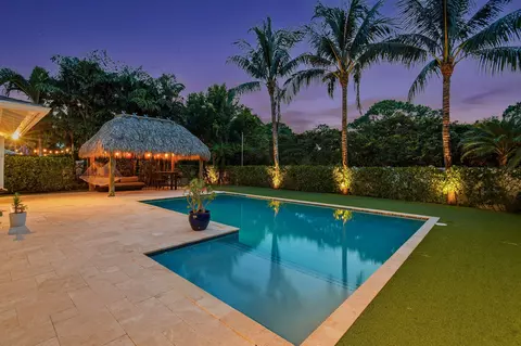 Exterior - 350 Caravelle Dr, Jupiter, FL 33458 photo 16 of 29