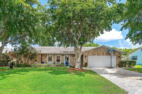 348 Sandpiper Ave, Royal Palm Beach, FL 33411