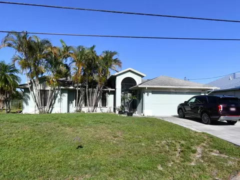 3071 SE Galt Cir, Port Saint Lucie, FL 34984