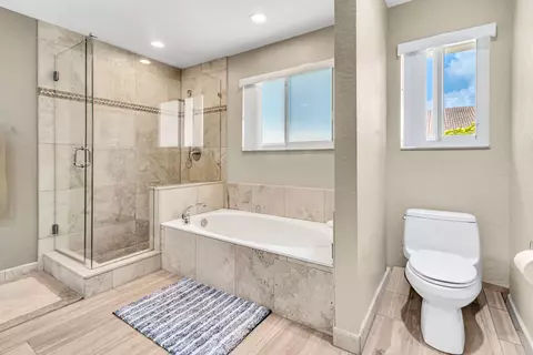 Bath - 5428 Pointe Villa Dr #E, Lighthouse Point, FL 33064 photo 5 of 5