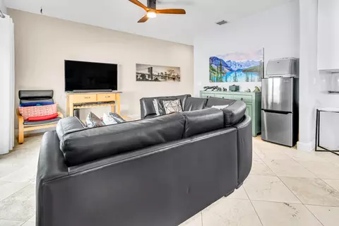 Living - 5428 Pointe Villa Dr #E, Lighthouse Point, FL 33064 photo 3 of 5