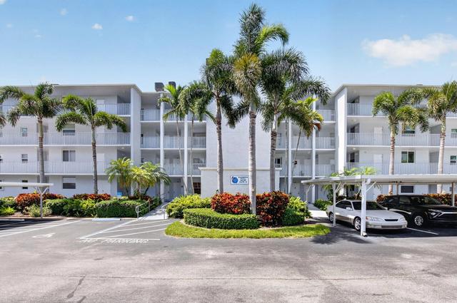689 NE 6th Ct, Boynton Beach, FL 33435