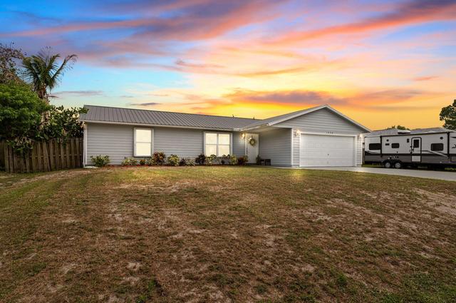 1098 SW Janette Ave, Port Saint Lucie, FL 34953