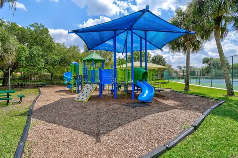 View/Area - 265 Swallowtail Ln, Jupiter, FL 33458 photo 7 of 8