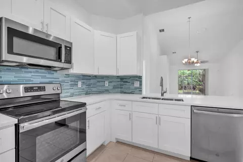 10788 Royal Caribbean Cir, Boynton Beach, FL 33437