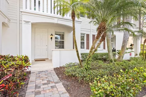 Exterior - 2889 E Community Dr, Jupiter, FL 33458 photo 3 of 6