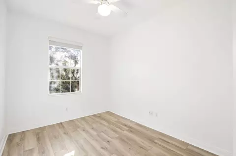 Bedroom - 2889 E Community Dr, Jupiter, FL 33458 photo 4 of 7