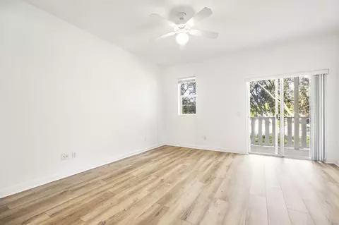 Living - 2889 E Community Dr, Jupiter, FL 33458 photo 5 of 5