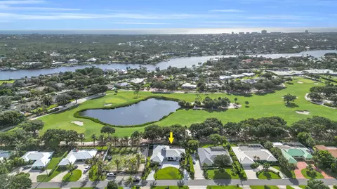 View/Area - 236 Fairway E, Tequesta, FL 33469 photo 2 of 11