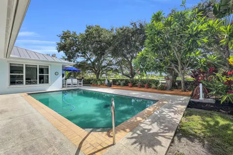 Exterior - 236 Fairway E, Tequesta, FL 33469 photo 9 of 11