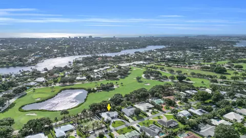 View/Area - 236 Fairway E, Tequesta, FL 33469 photo 11 of 11