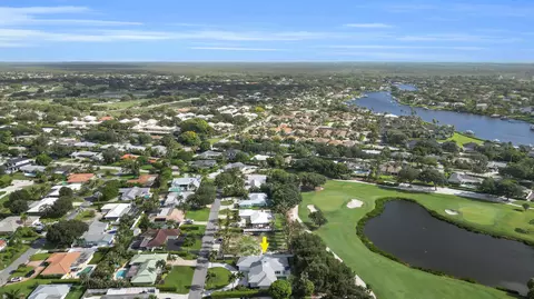 View/Area - 236 Fairway E, Tequesta, FL 33469 photo 4 of 11