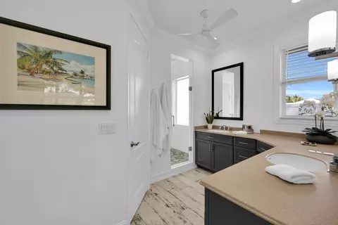 Bath - 236 Fairway E, Tequesta, FL 33469 photo 1 of 4