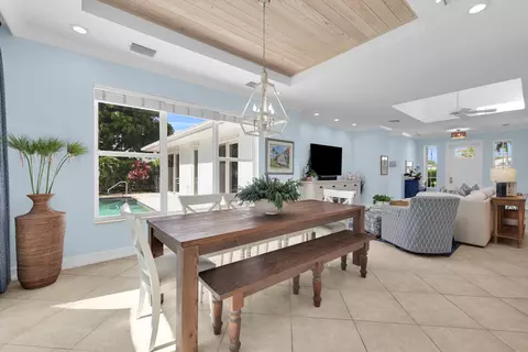 Dining - 236 Fairway E, Tequesta, FL 33469 photo 1 of 4