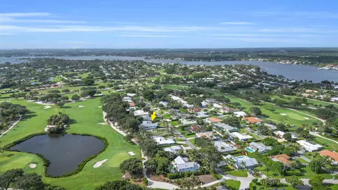 View/Area - 236 Fairway E, Tequesta, FL 33469 photo 8 of 11