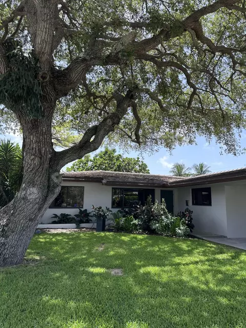 2001 N Victoria Park Rd, Fort Lauderdale, FL 33305