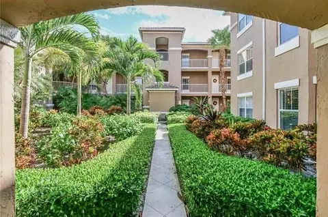 5080 Fairways Cir #G202, Vero Beach, FL 32967