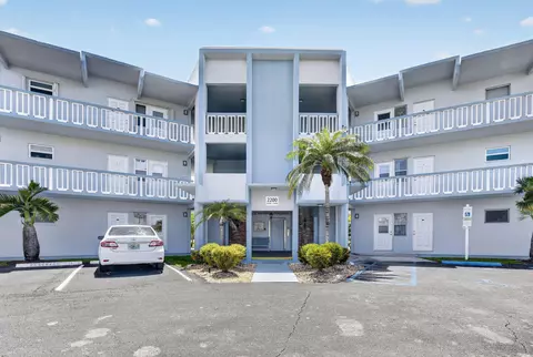 2200 Park Ln #208, Hollywood, FL 33021