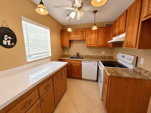 120 Brittany Ter, Delray Beach, FL 33446
