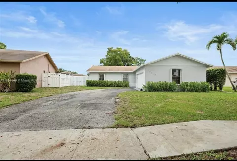 2510 NW 110th Ter, Sunrise, FL 33322