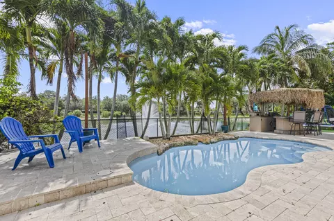 455 Cresta Cir, West Palm Beach, FL 33413