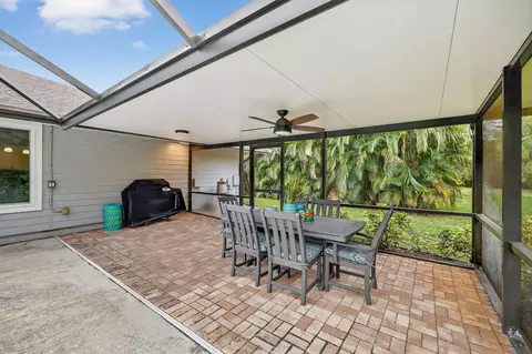 Exterior - 5321 SE Sterling Cir, Stuart, FL 34997 photo 5 of 11