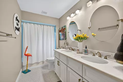 Bath - 5321 SE Sterling Cir, Stuart, FL 34997 photo 2 of 2