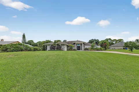 Exterior - 5321 SE Sterling Cir, Stuart, FL 34997 photo 11 of 11