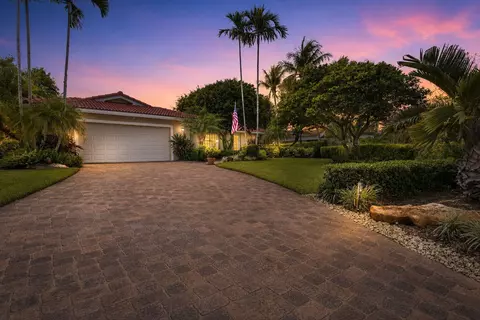 4060 Cypress Hammock Ln, Pompano Beach, FL 33069