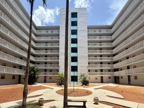 15600 NW 7th Ave #303, Miami, FL 33169