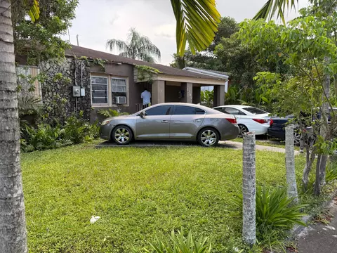 1280 NW 51st St, Miami, FL 33142