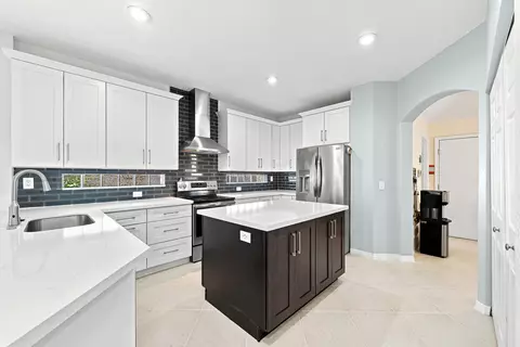 12115 NW 52nd Ct, Coral Springs, FL 33076