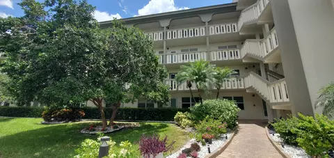 2901 Victoria Cir #F2, Coconut Creek, FL 33066