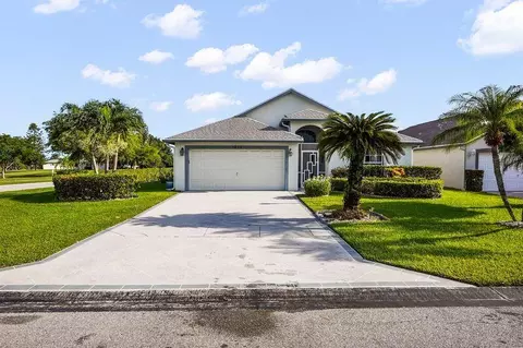 5025 Robino Cir, West Palm Beach, FL 33417