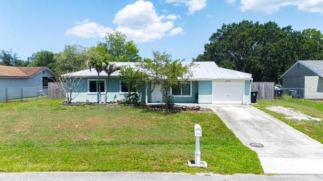 286 SW Kentwood Rd, Port Saint Lucie, FL 34953