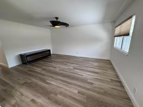 652 Flanders N, Delray Beach, FL 33484