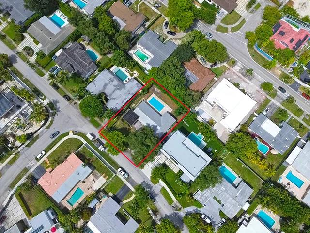19711 NE 21st Ct, Miami, FL 33179