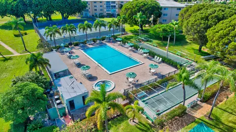 300 NE 26th Ave #408, Boynton Beach, FL 33435