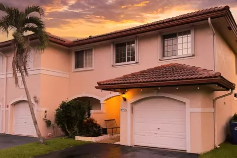 8976 NW 38th Dr, Coral Springs, FL 33065
