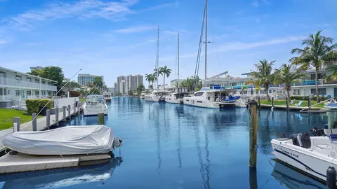3220 Bayview Dr #202, Fort Lauderdale, FL 33306