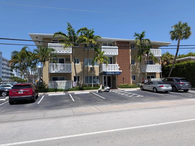 3220 Bayview Dr #202, Fort Lauderdale, FL 33306