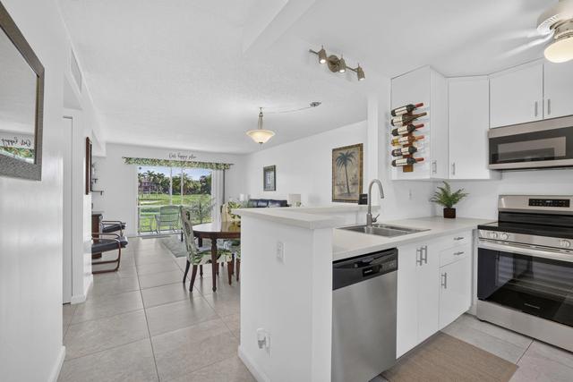 4299 NW 16th St #101, Lauderhill, FL 33313