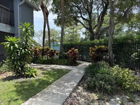 2753 S Oakland Forest Dr #102, Oakland Park, FL 33309