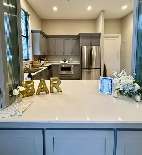 Kitchen - 9207 W 33rd Ln, Hialeah, FL 33018 photo 4 of 4
